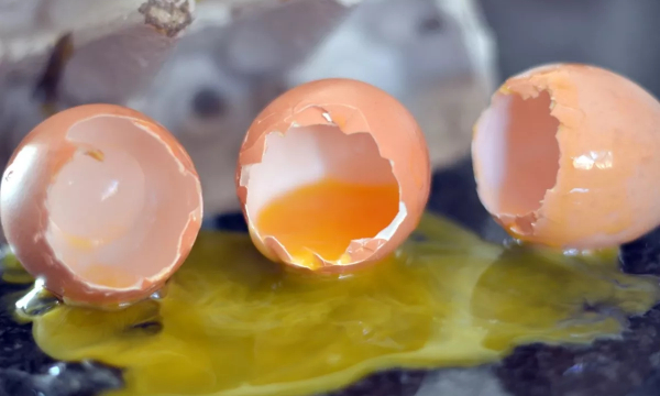 Если бы я знала раньше, зачем разбивать яйца в пакет — гениально!